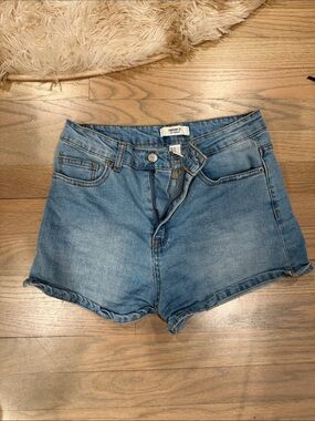 Forever 21 Light Wash High-Rise Denim Shorts